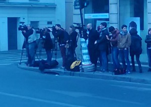 Photographers zeroing in on the patio.